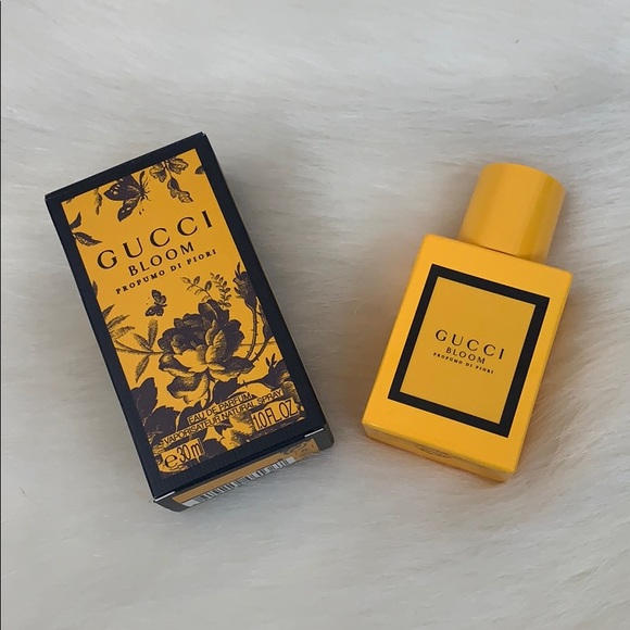 NWB Gucci Bloom and Gucci beauty drawstring bag - Picture 3 of 13